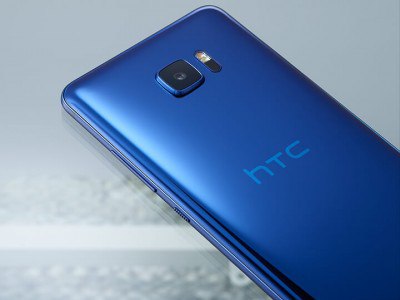 Сапфировое стекло в HTC U Ultra проверили на прочность