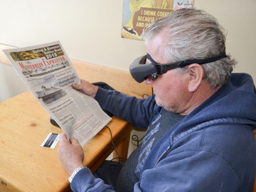 AR-шлем eSight 3 позволяет людям с плохим зрением хорошо видеть